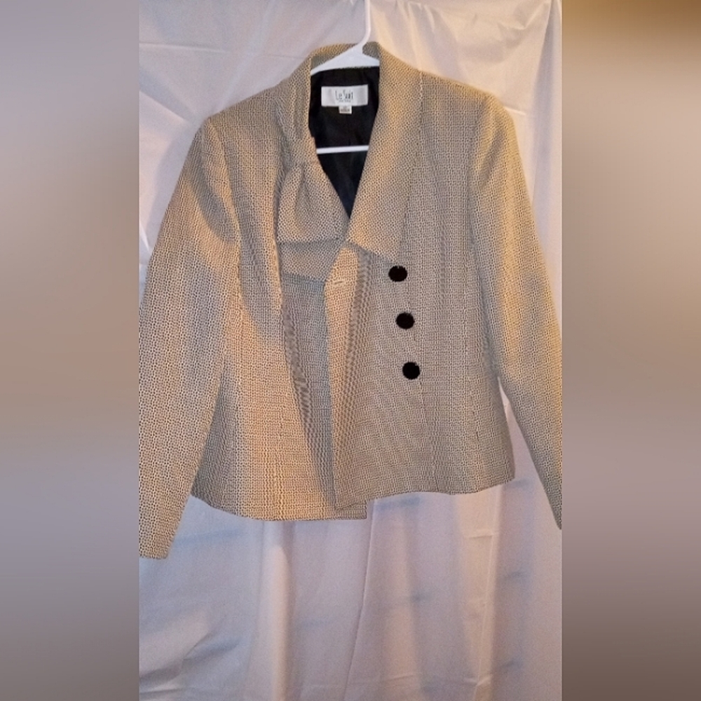 Le' Suite Blazer